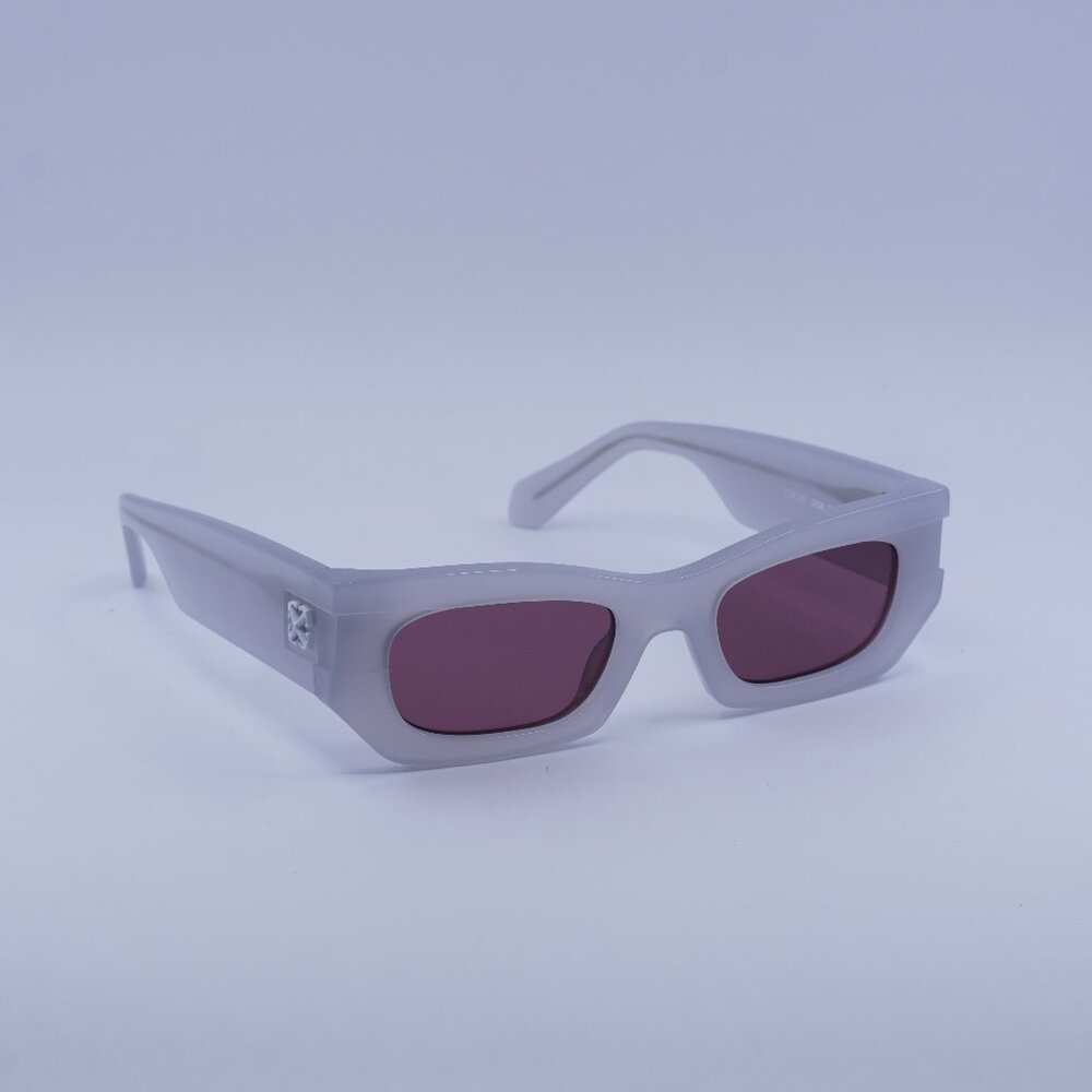 Off-White OERI147 BELLEVILLE 0928 Sunglasses Grey Cat Eye Frame, Burgundy Lenses